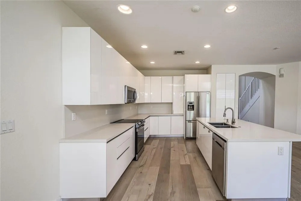 19364 S Whitewater Avenue Weston, FL 33332