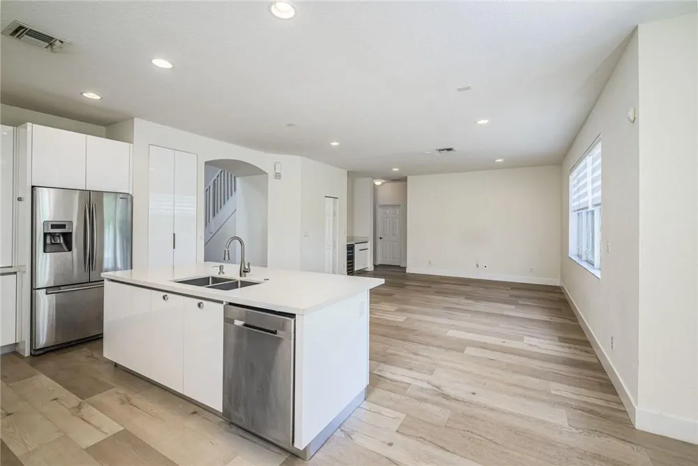 19364 S Whitewater Avenue Weston, FL 33332