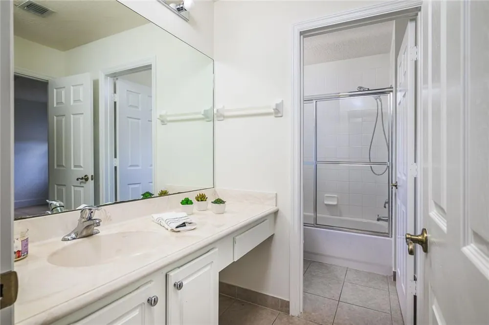 19364 S Whitewater Avenue Weston, FL 33332
