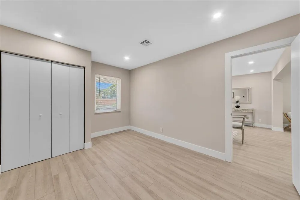 902 GARNETT STREET Lantana, FL 33462