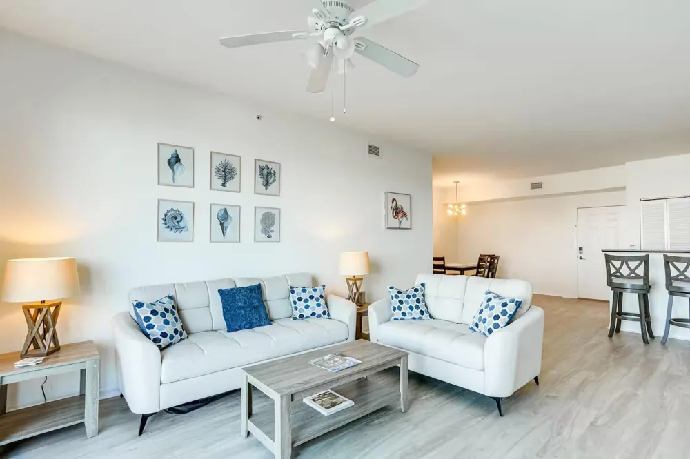 802 W Windward Way #301 Lantana, FL 33462