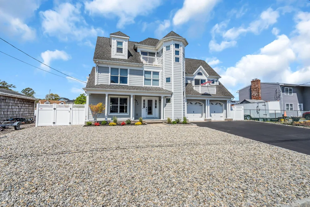 902 Meadow Lark Drive Lanoka Harbor, NJ 08734