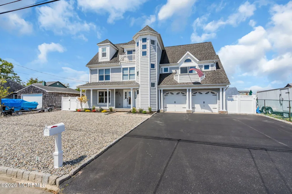 902 Meadow Lark Drive Lanoka Harbor, NJ 08734