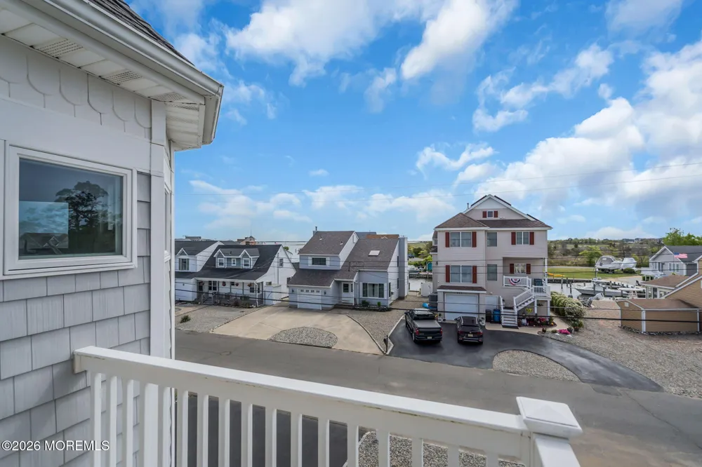 902 Meadow Lark Drive Lanoka Harbor, NJ 08734