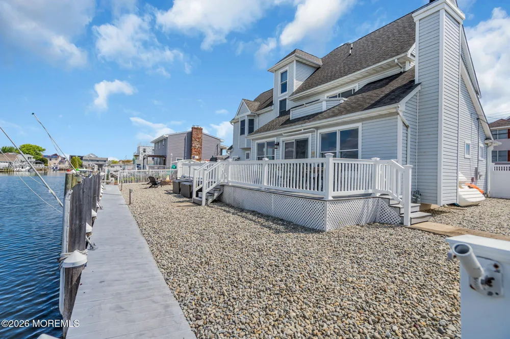 902 Meadow Lark Drive Lanoka Harbor, NJ 08734