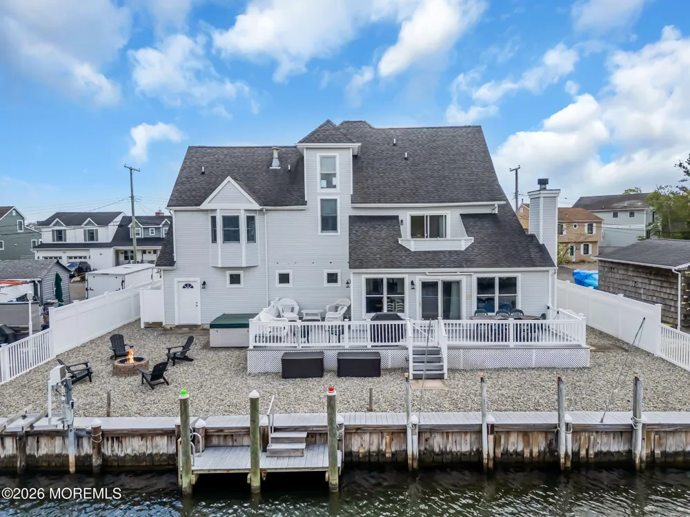 902 Meadow Lark Drive Lanoka Harbor, NJ 08734