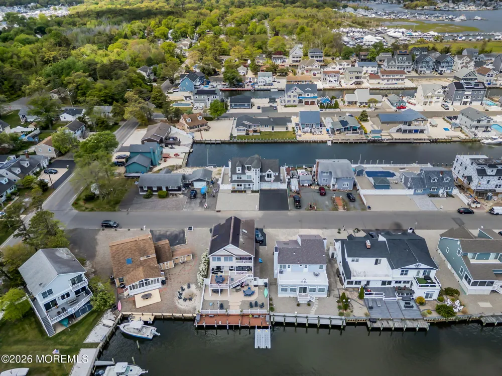 902 Meadow Lark Drive Lanoka Harbor, NJ 08734
