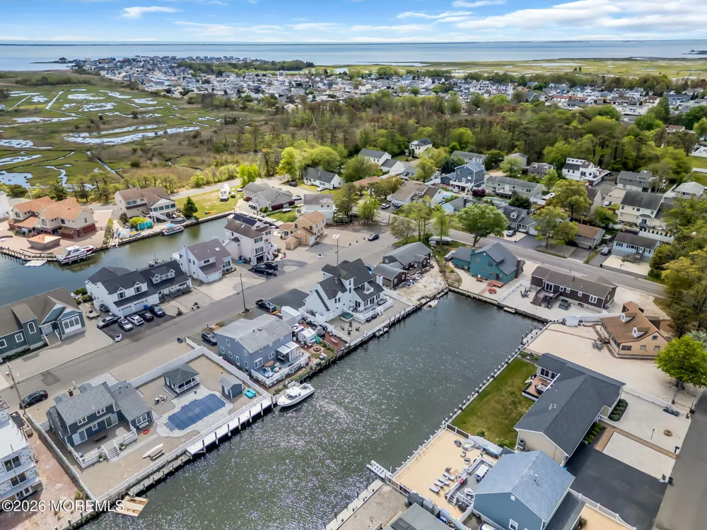 902 Meadow Lark Drive Lanoka Harbor, NJ 08734