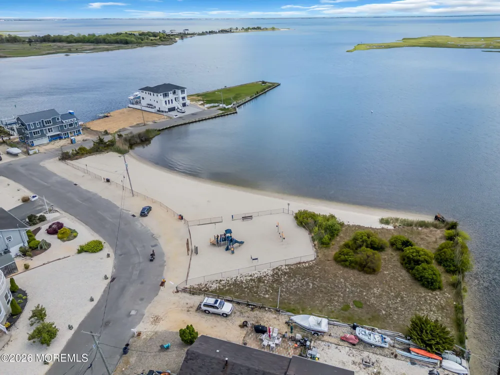 902 Meadow Lark Drive Lanoka Harbor, NJ 08734