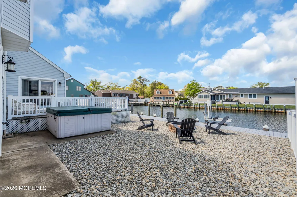 902 Meadow Lark Drive Lanoka Harbor, NJ 08734