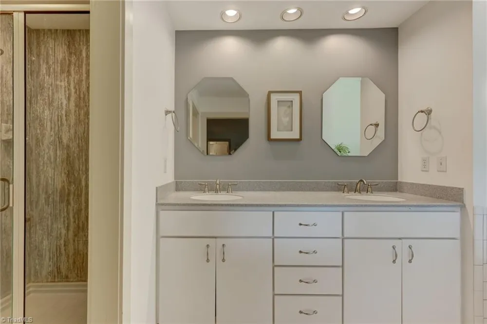 165 Beech Tree Court Eden, NC 27288