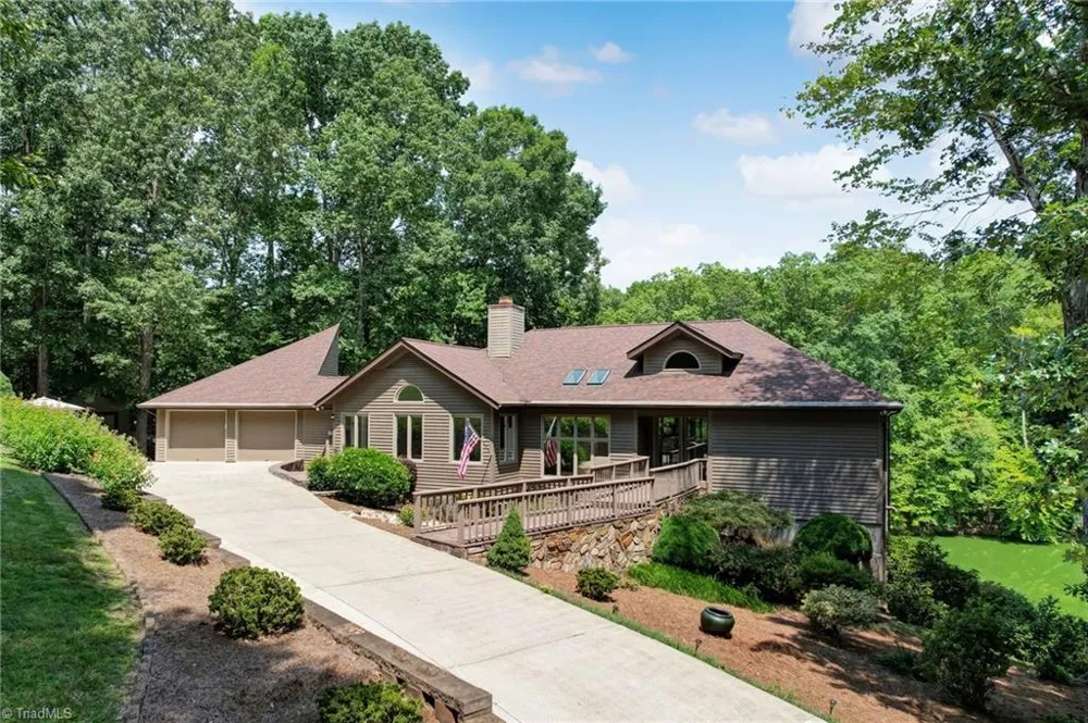 165 Beech Tree Court Eden, NC 27288
