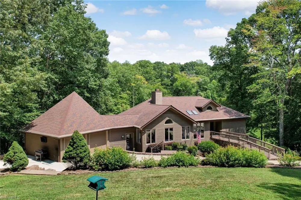 165 Beech Tree Court Eden, NC 27288