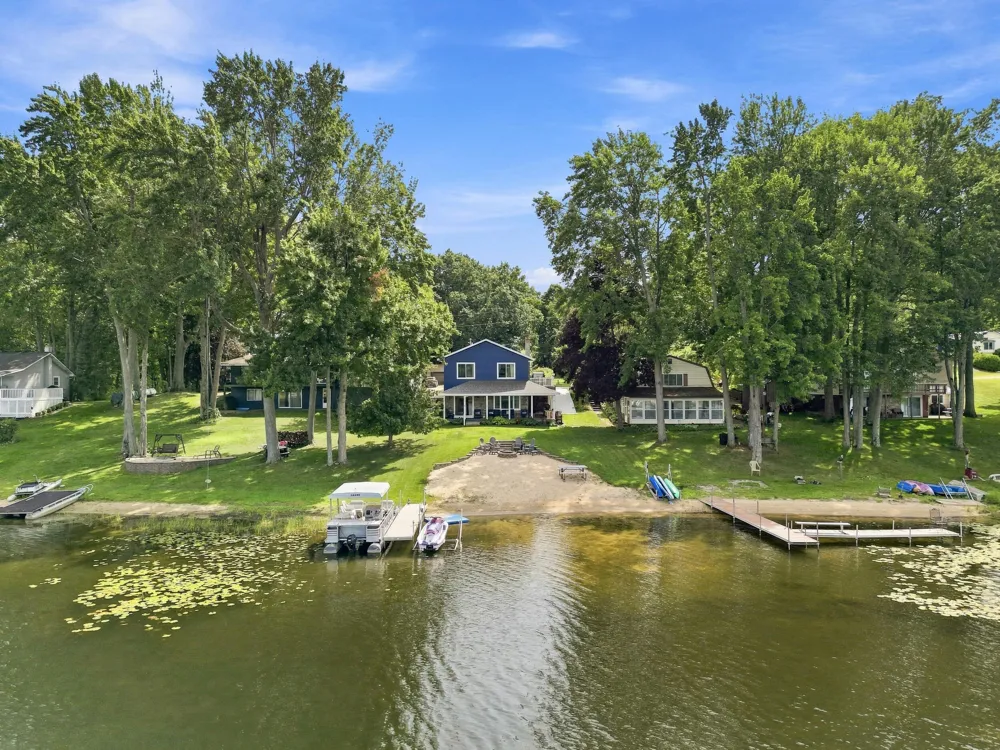 332 Eastland Drive Rose Lake Township, MI 49655
