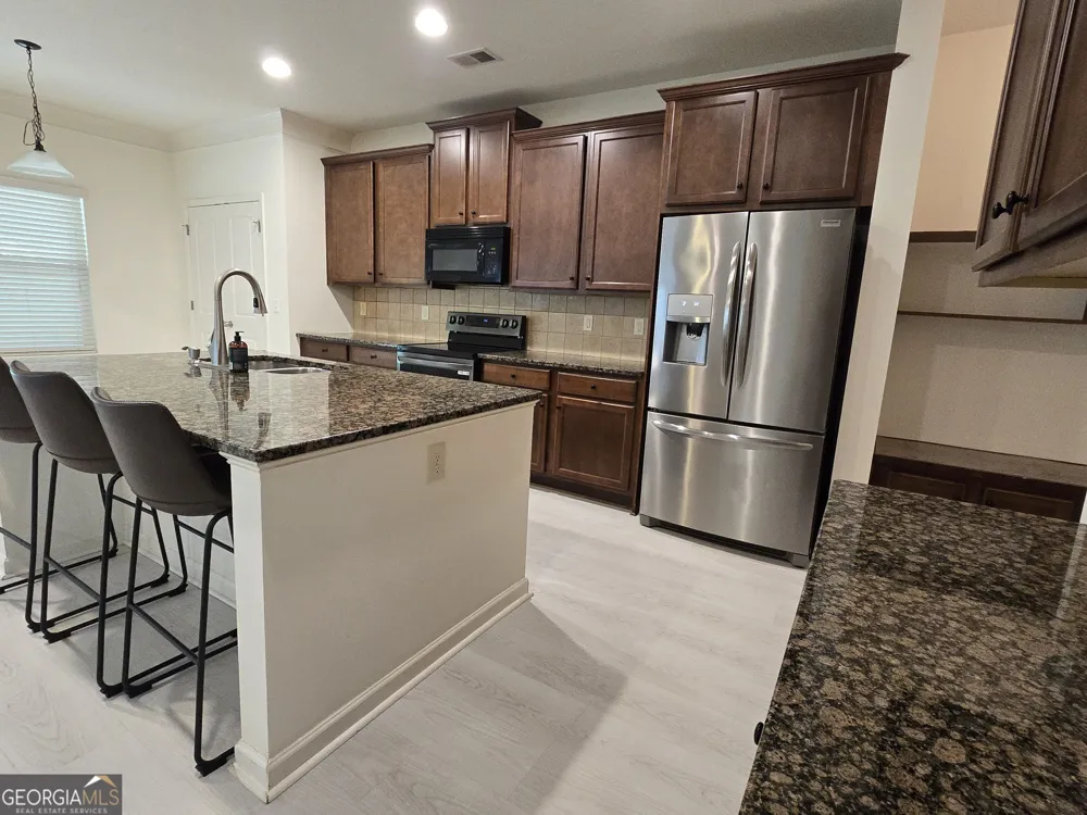 2020 Beyers Landing DR Buford, GA 30519