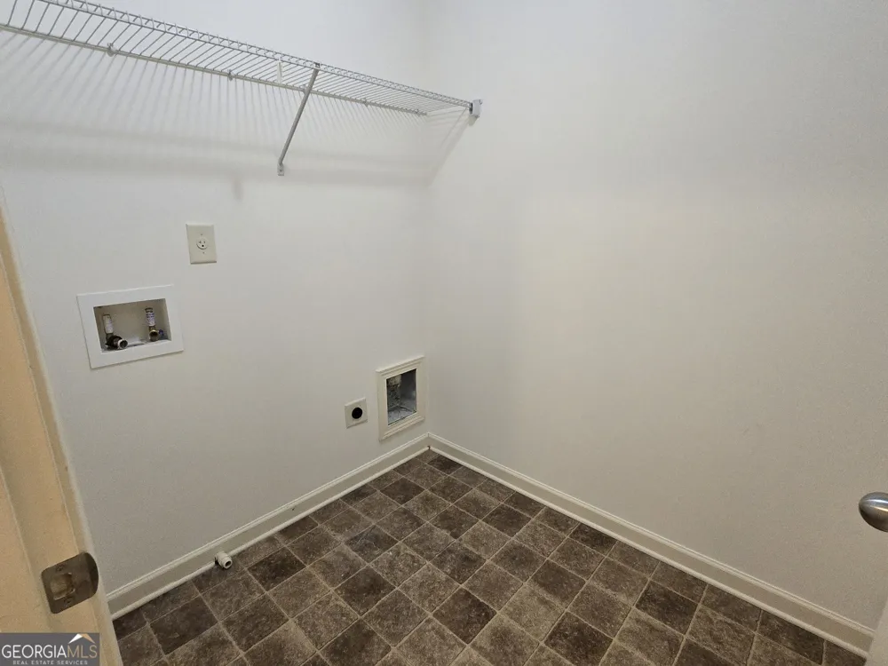 2020 Beyers Landing DR Buford, GA 30519
