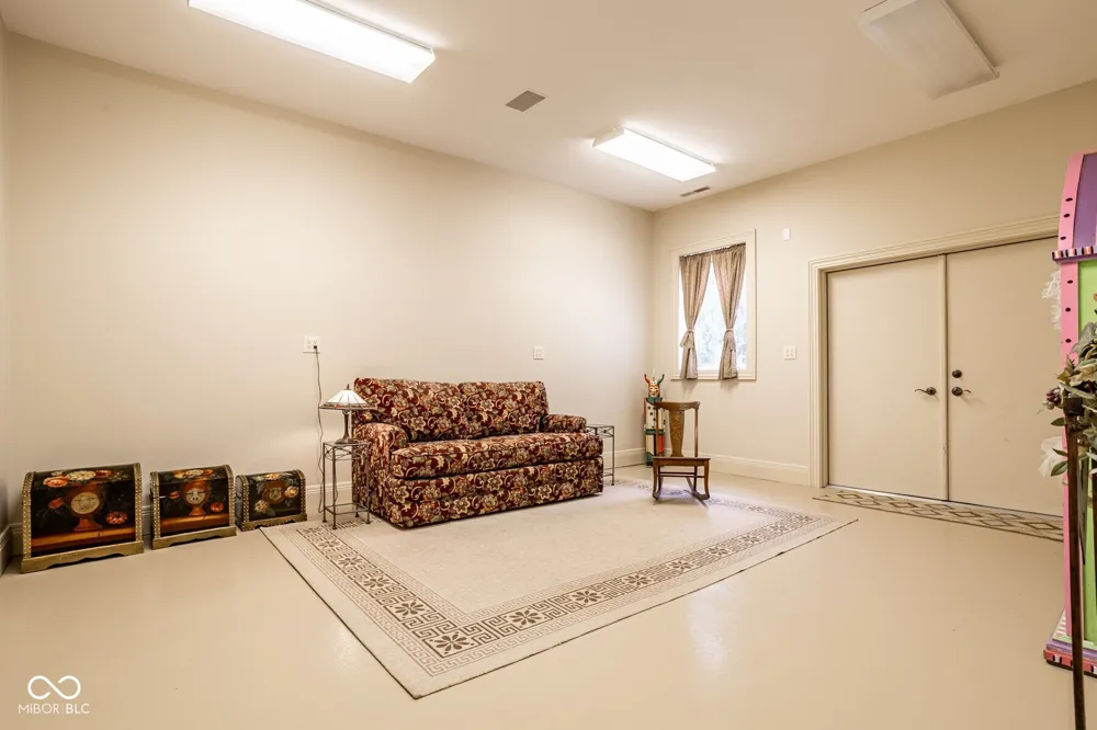 4563 W 200 Anderson, IN 46011