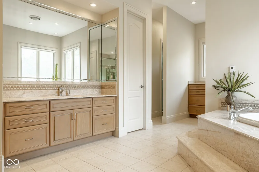 4563 W 200 Anderson, IN 46011