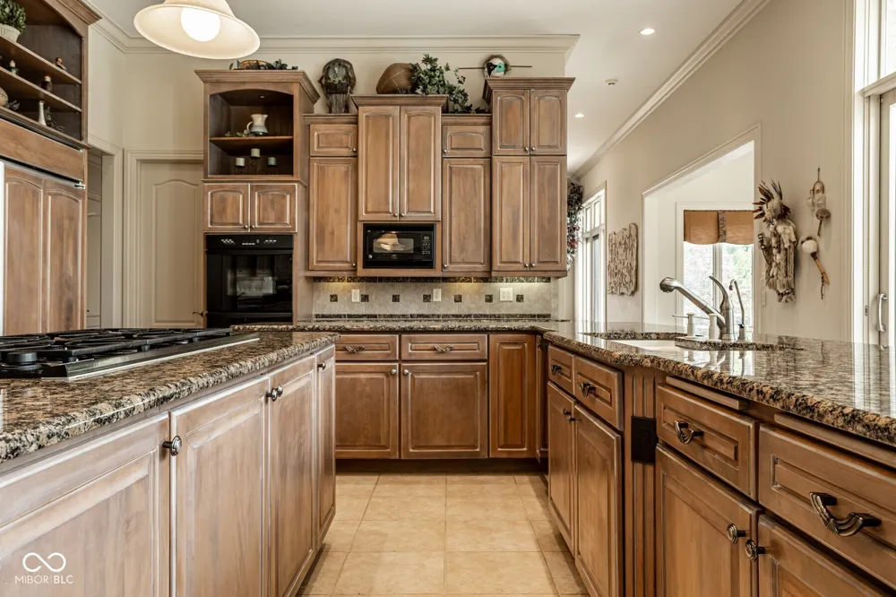 4563 W 200 Anderson, IN 46011