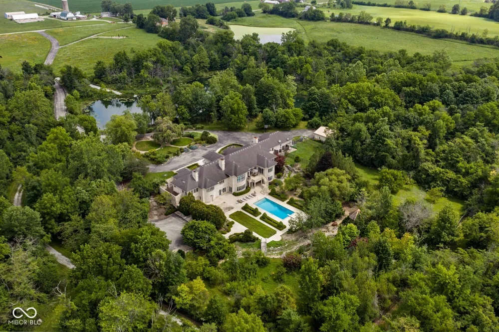 4563 W 200 Anderson, IN 46011