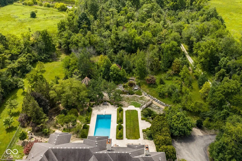 4563 W 200 Anderson, IN 46011