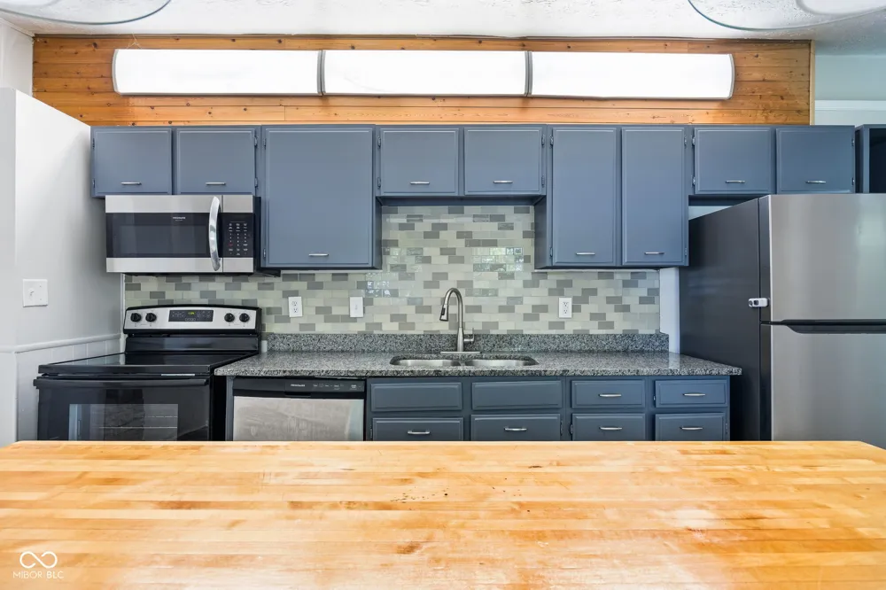 47 Brookside Drive Whiteland, IN 46184