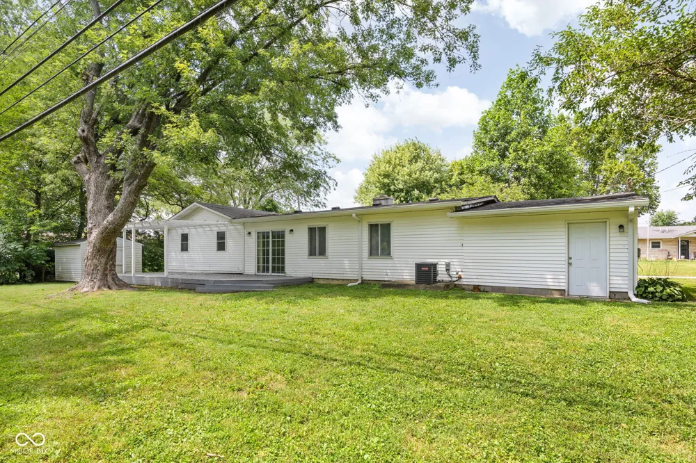 47 Brookside Drive Whiteland, IN 46184