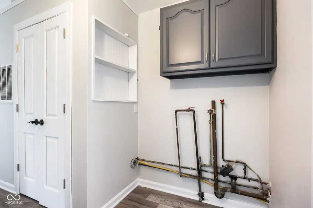 47 Brookside Drive Whiteland, IN 46184