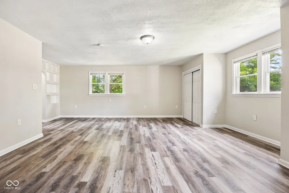 47 Brookside Drive Whiteland, IN 46184