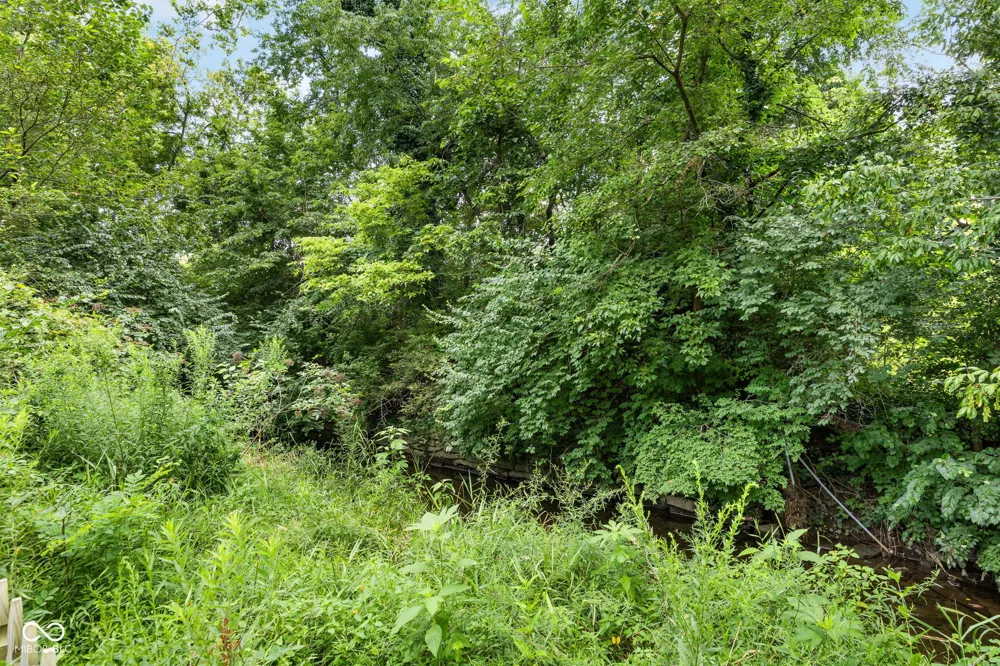 47 Brookside Drive Whiteland, IN 46184