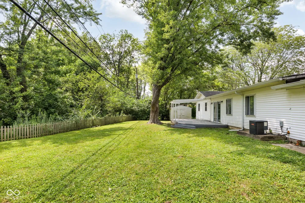47 Brookside Drive Whiteland, IN 46184