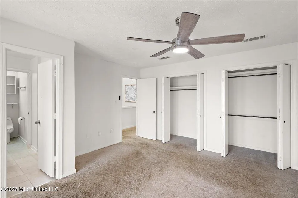12 Lake Barnett Drive Brandon, MS 39047