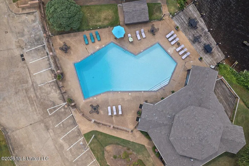 12 Lake Barnett Drive Brandon, MS 39047