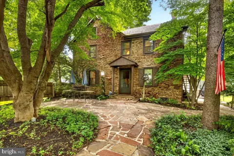 2527 HILLTOWN PIKE