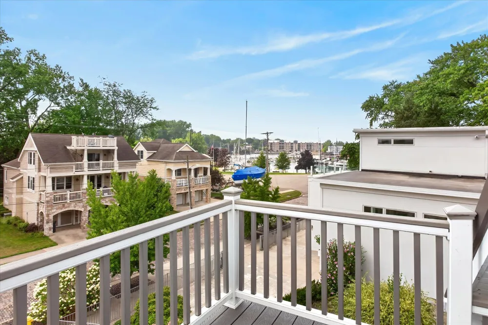 284 Marina Drive St. Joseph, MI 49085