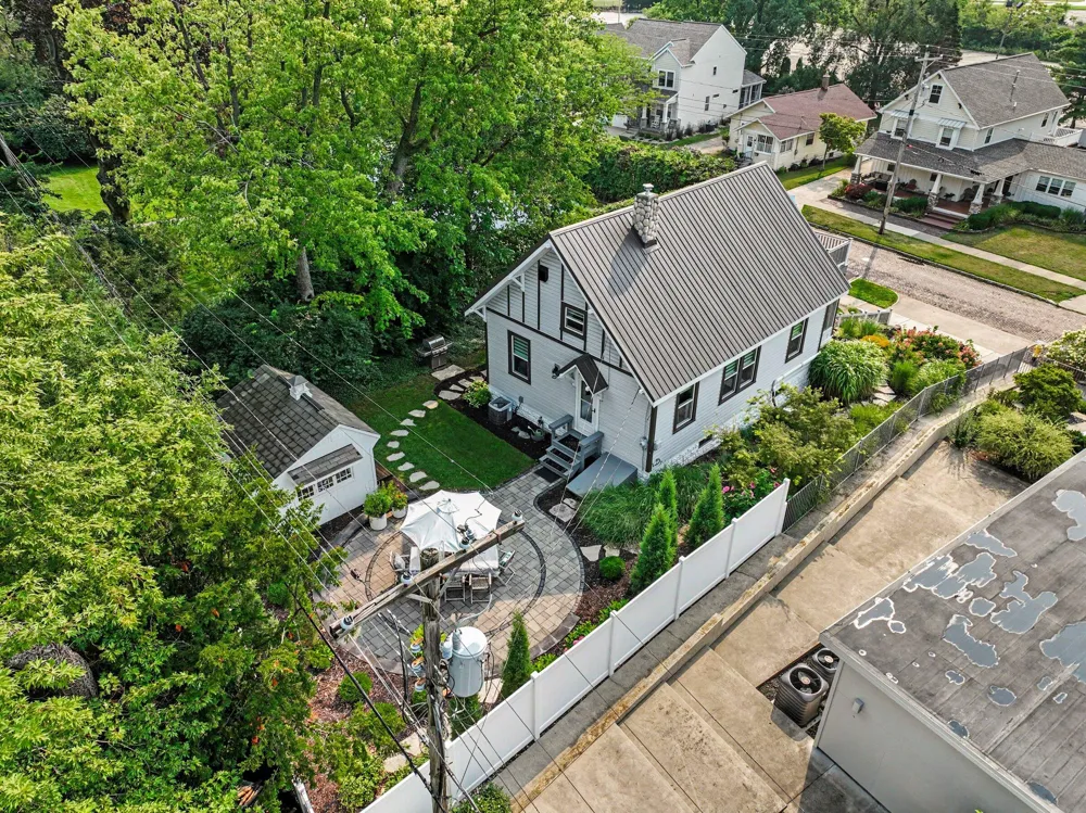 284 Marina Drive St. Joseph, MI 49085