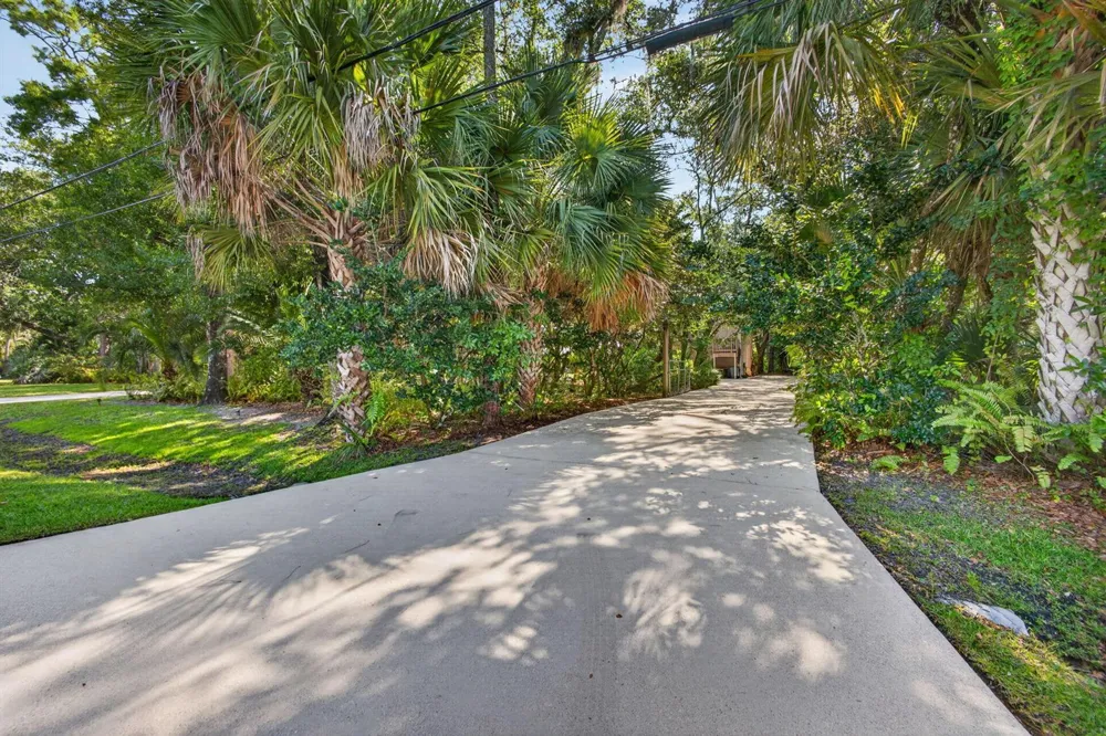 15678 95th Avenue Jupiter, FL 33478