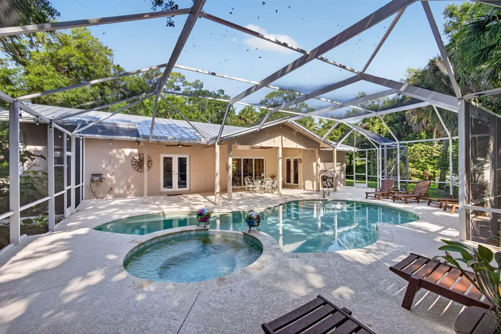 15678 95th Avenue Jupiter, FL 33478