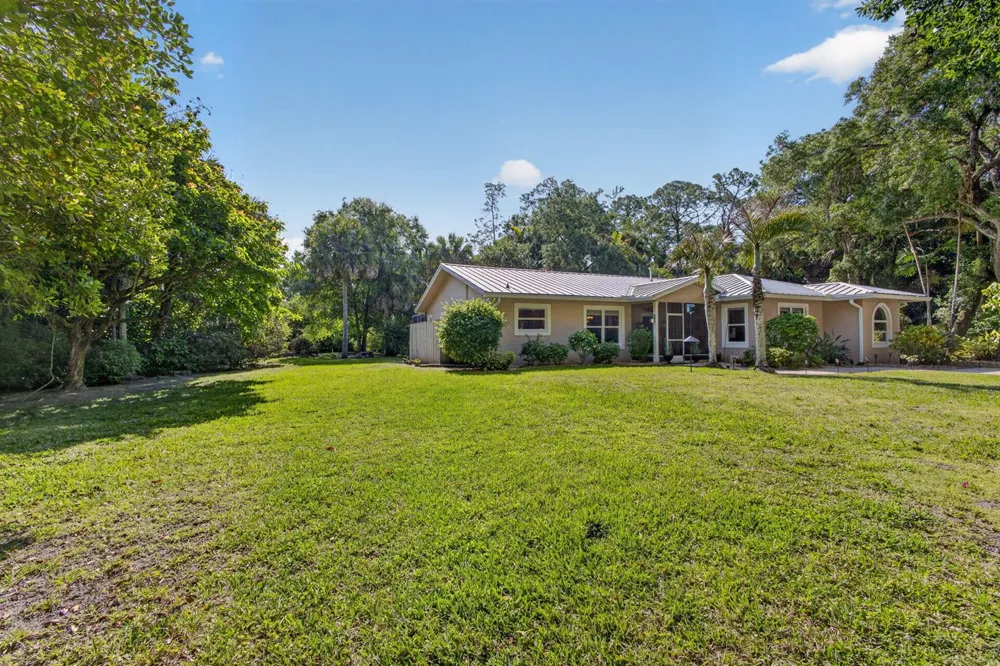 15678 95th Avenue Jupiter, FL 33478