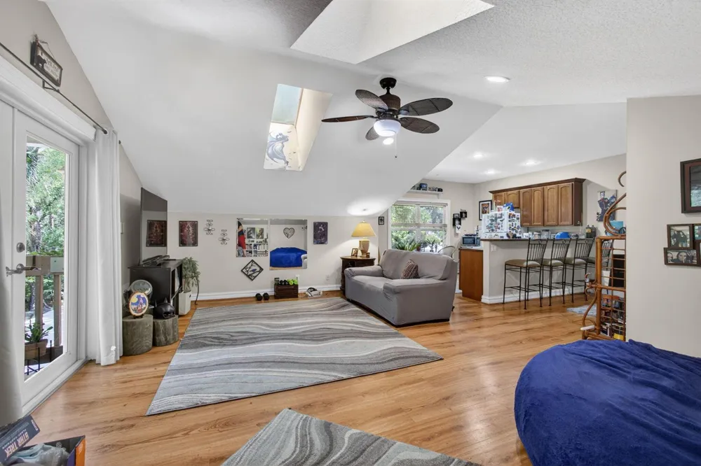 15678 95th Avenue Jupiter, FL 33478