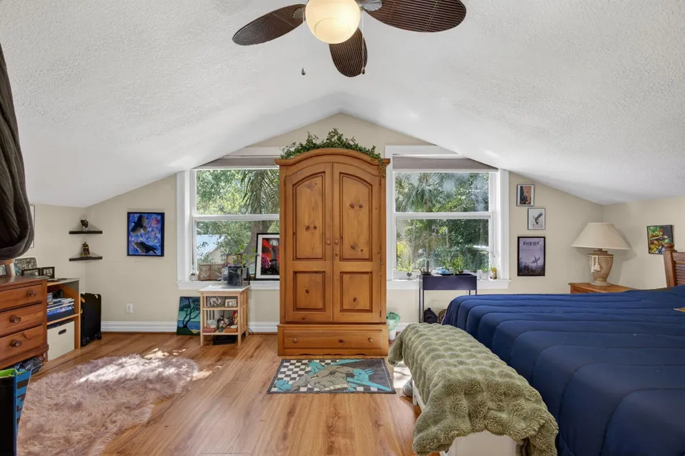 15678 95th Avenue Jupiter, FL 33478