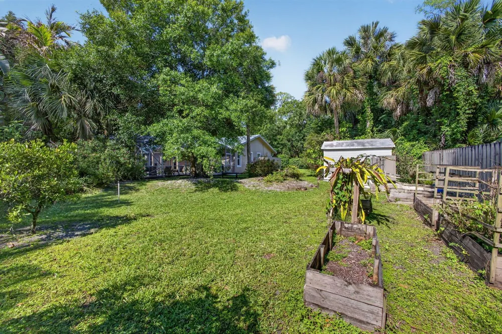 15678 95th Avenue Jupiter, FL 33478