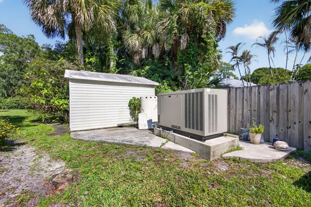 15678 95th Avenue Jupiter, FL 33478
