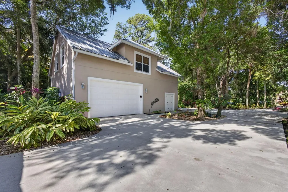 15678 95th Avenue Jupiter, FL 33478