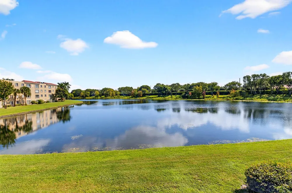5842 CRYSTAL SHORES DRIVE #205 Boynton Beach, FL 33437