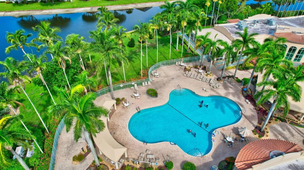 5842 CRYSTAL SHORES DRIVE #205 Boynton Beach, FL 33437