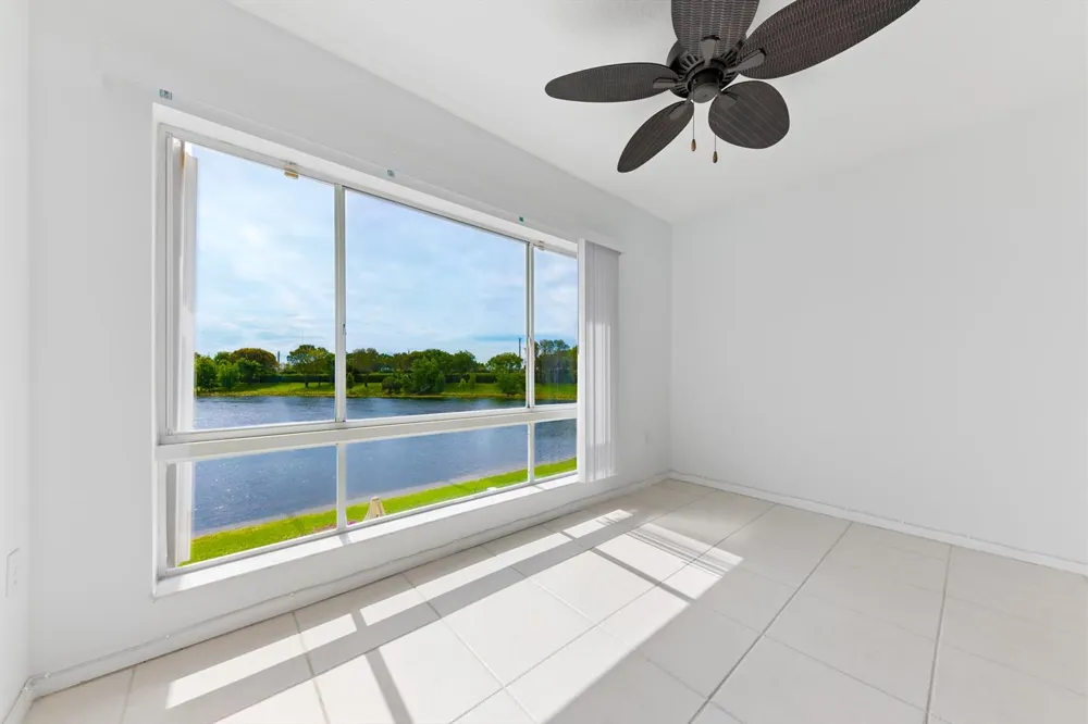 5842 CRYSTAL SHORES DRIVE #205 Boynton Beach, FL 33437