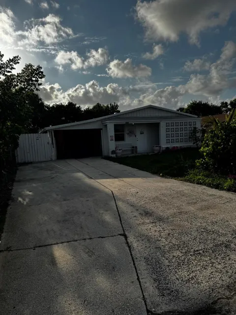 608 NE 2ND ##2