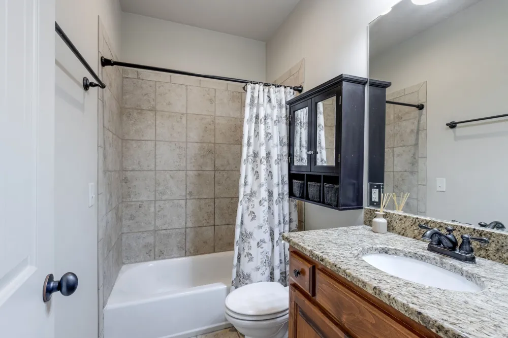 124 Hayfield Ct Lascassas, TN 37085