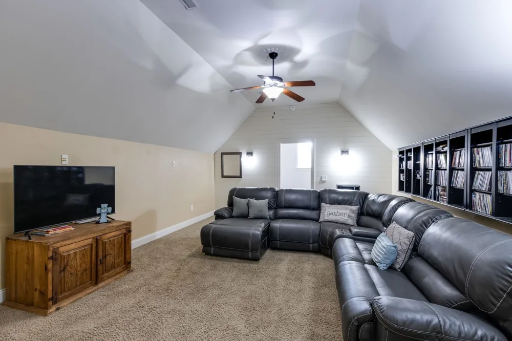 124 Hayfield Ct Lascassas, TN 37085